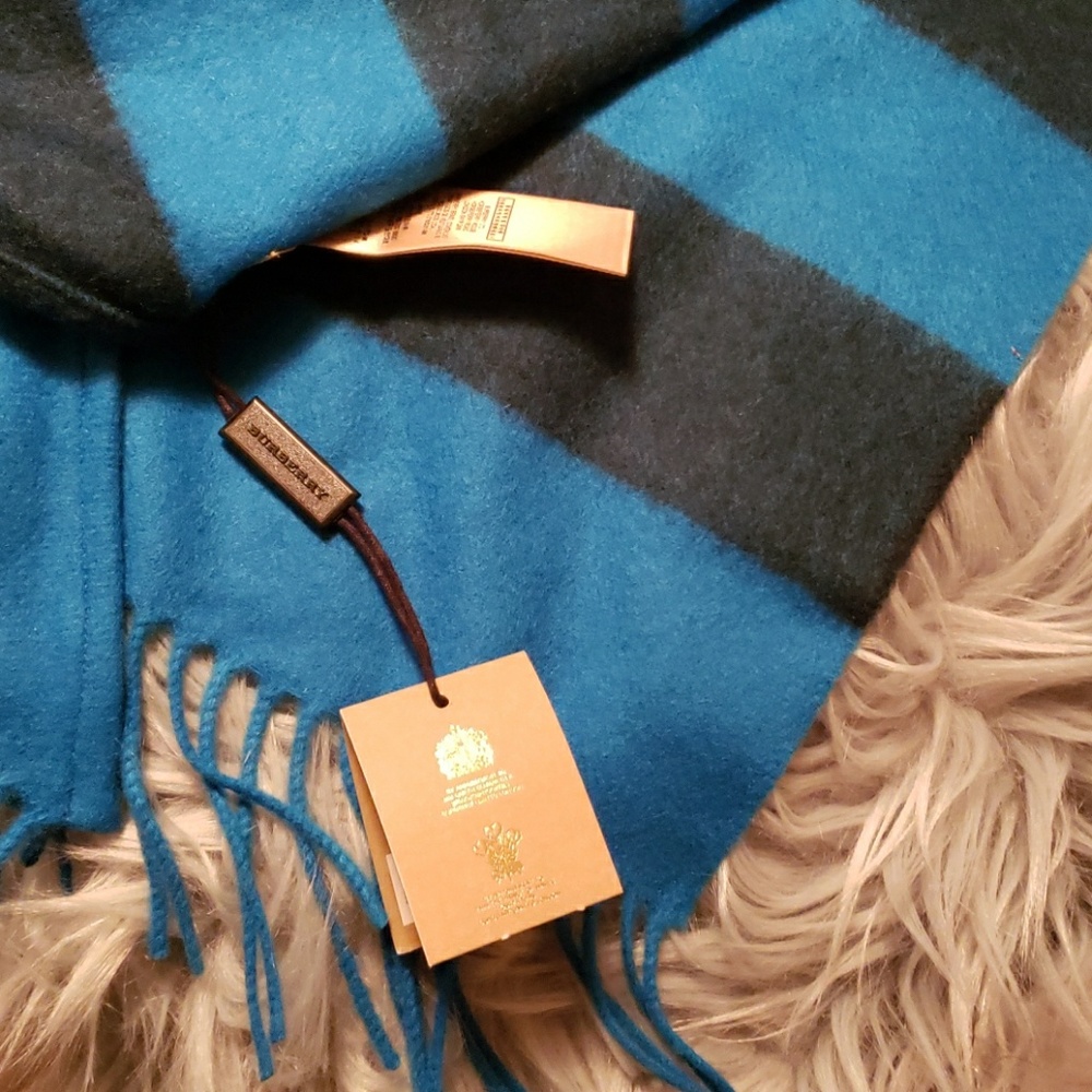 Overdye half mega Cashmere Bandana